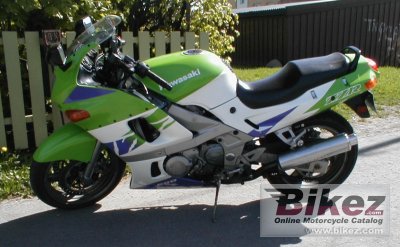 2000 Kawasaki ZZR 600 photo